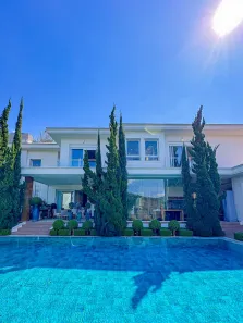 Casa de Condomínio com 4 Quartos para venda ou aluguel, 820m² no Alphaville, Santana de Parnaíba
