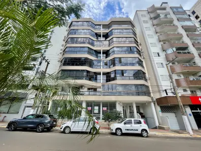 Conjunto Comercial / Sala para alugar, 120m² no Centro, Chapecó