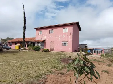 Fazenda / Sítio / Chácara com 5 Quartos à venda, 3000m² no Carafá, Votorantim