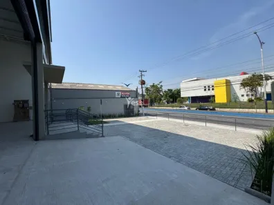 Loja / Salão / Ponto Comercial para alugar, 590m² no Vila Noêmia, Mauá