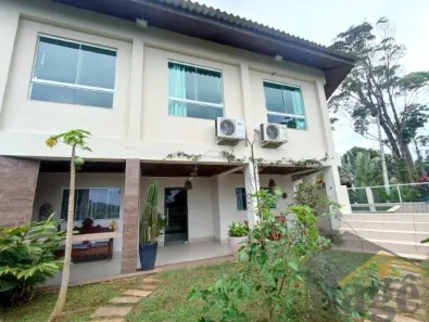 Sobrado com 3 Quartos para alugar, 247m² no Enseada, Guarujá