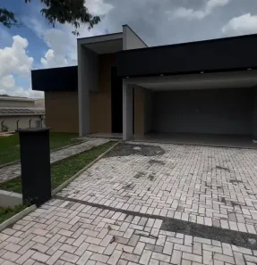 Casa de Condomínio com 3 Quartos à venda, 330m² no , Hidrolândia