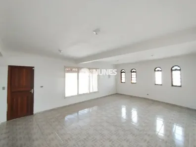 Sobrado com 3 Quartos para alugar, 600m² no Jardim Novo Horizonte, Jandira