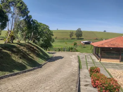 Fazenda / Sítio / Chácara com 3 Quartos à venda, 7986000m² no Parque Santo Antônio, Jacareí