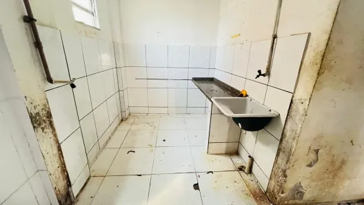 Loja / Salão / Ponto Comercial para alugar, 40m² no Vila Carvalho (Vila Inhomirim), Magé