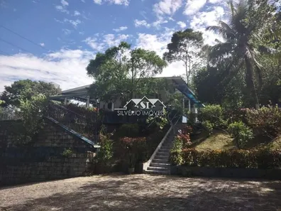 Fazenda / Sítio / Chácara com 7 Quartos à venda, 180m² no Parque Duque, Duque de Caxias