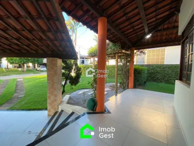 Casa de Condomínio com 3 Quartos para alugar, 247m² no Candelária, Natal