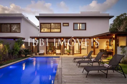 Casa com 6 Quartos à venda, 215m² no Centro, Porto Seguro