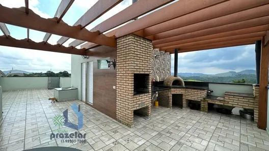 Sobrado com 3 Quartos à venda, 200m² no Dona Catarina, Mairinque