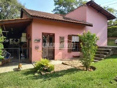Fazenda / Sítio / Chácara com 2 Quartos à venda, 135m² no Jundiaquara, Araçoiaba da Serra