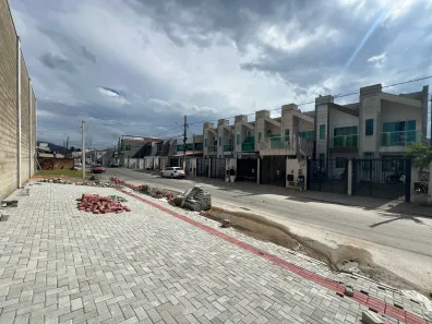 Galpão / Depósito / Armazém para alugar, 240m² no Santa Regina, Camboriú
