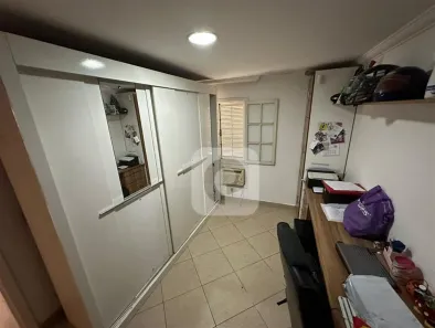 Sobrado com 4 Quartos à venda, 164m² no Centro, Nova Iguaçu