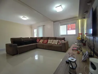Casa de Condomínio com 4 Quartos à venda, 180m² no Condomínio Residencial dos Girassóis, Caldas Novas