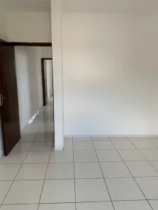 Casa Comercial com 2 Quartos para alugar, 125m² no Jardim Maria Rosa, Taboão da Serra
