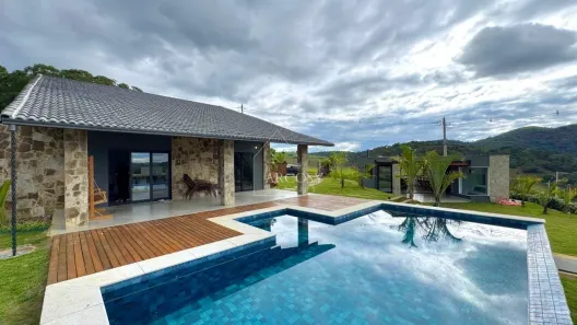 Casa de Condomínio com 3 Quartos à venda, 350m² no Secretario, Paraíba do Sul