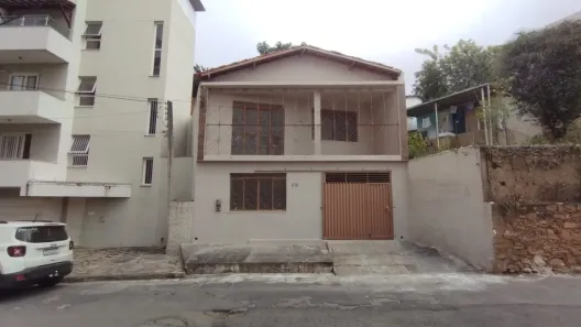 Sobrado com 3 Quartos à venda, 165m² no Centro, Vitória da Conquista