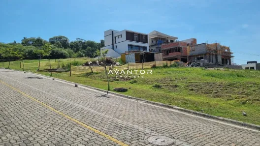 Terreno / Lote / Condomínio à venda, 300m² no Tomazetti, Santa Maria