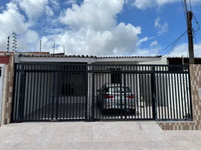 Casa com 4 Quartos à venda, 250m² no Jabotiana, Aracaju