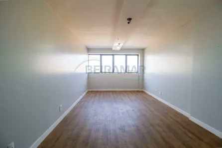 Conjunto Comercial / Sala com 2 Quartos à venda, 32m² no Samambaia Norte, Brasília