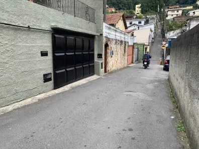 Casa com 3 Quartos para alugar, 90m² no Quissama, Petrópolis