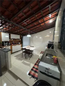 Casa com 3 Quartos à venda, 480m² no Vila Independência, Barra Mansa