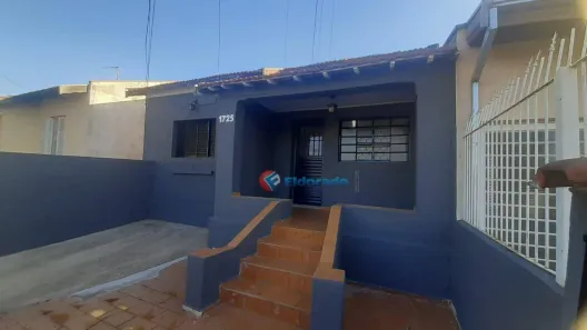 Casa com 2 Quartos para alugar, 60m² no Centro, Sumaré