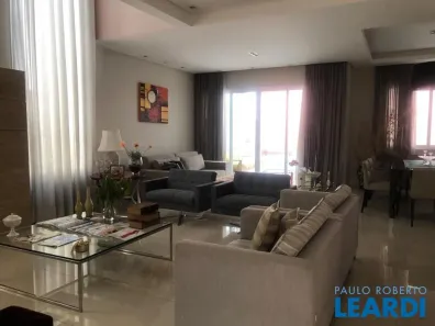 Casa de Condomínio com 5 Quartos para alugar, 515m² no Alphaville, Santana de Parnaíba