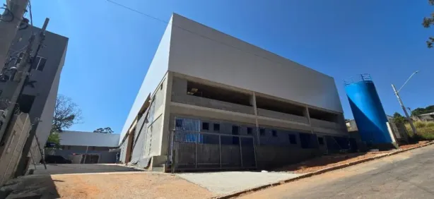 Galpão / Depósito / Armazém para alugar, 3116m² no Vila Jovina, Cotia