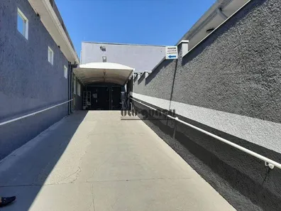 Galpão / Depósito / Armazém à venda, 700m² no Vila Teixeira, Salto