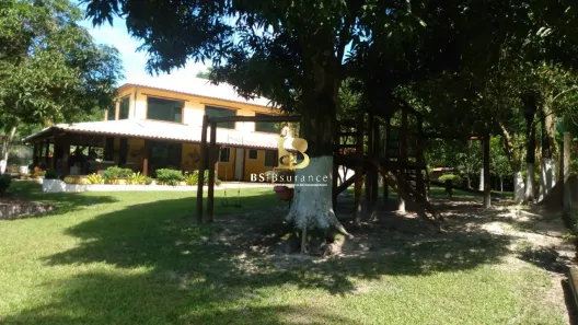 Fazenda / Sítio / Chácara com 4 Quartos à venda, 500m² no Centro, Cachoeiras de Macacu