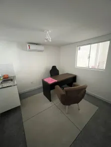 Galpão / Depósito / Armazém para alugar, 400m² no Centro, Bayeux