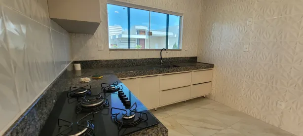 Casa com 3 Quartos para venda ou aluguel, 300m² no Parque das Nações, Parnamirim