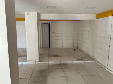 Loja / Salão / Ponto Comercial para alugar, 140m² no Cordeiro, Recife