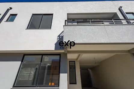 Sobrado com 3 Quartos à venda, 133m² no São Braz, Curitiba