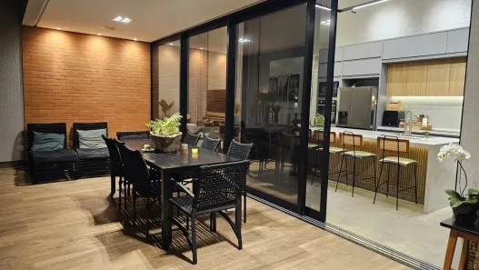 Casa de Condomínio com 3 Quartos à venda, 195m² no Jardins Nápoles, Senador Canedo
