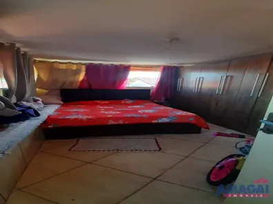Sobrado com 3 Quartos à venda, 138m² no Jardim Mesquita, Jacareí