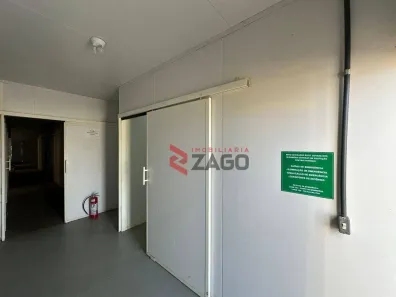 Galpão / Depósito / Armazém à venda, 281m² no Jardim Maracanã, Uberaba