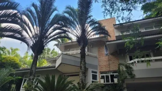 Sobrado com 5 Quartos para alugar, 666m² no Altos de São Fernando, Jandira