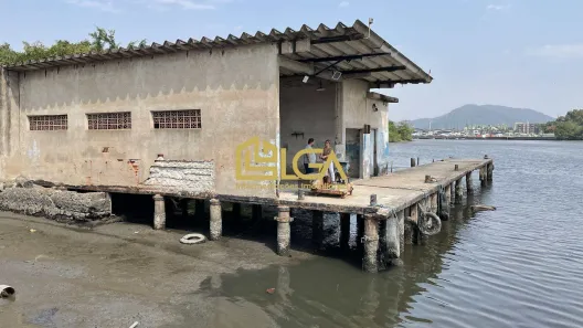 Galpão / Depósito / Armazém com 3 Quartos à venda, 5000m² no Jardim Santa Maria, Guarujá