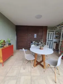 Casa com 3 Quartos à venda, 100m² no Centro, Raposos
