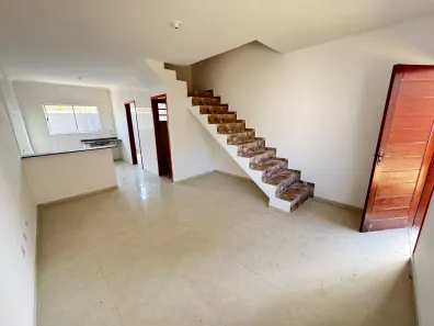 Casa de Condomínio com 2 Quartos à venda, 80m² no , Mongaguá