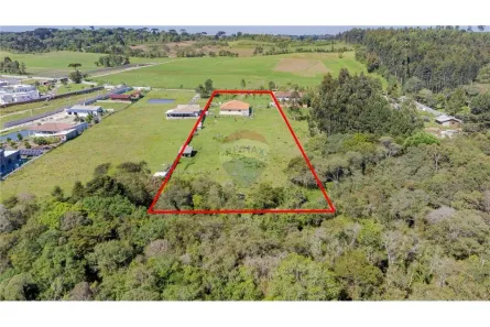 Fazenda / Sítio / Chácara com 4 Quartos à venda, 270m² no , Campina Grande do Sul