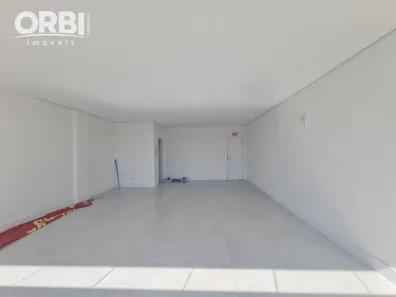 Conjunto Comercial / Sala para alugar, 53m² no Do Salto, Blumenau
