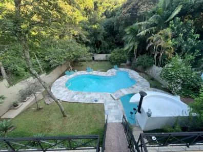 Casa de Condomínio com 3 Quartos para venda ou aluguel, 511m² no Caraguatá, Mairiporã