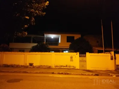 Casa Comercial com 4 Quartos para alugar, 350m² no Parque Vicente Gonçalves Dias, Campos dos Goytacazes