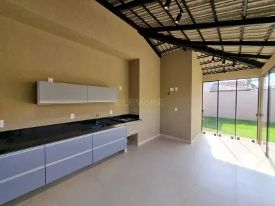 Casa de Condomínio com 3 Quartos para alugar, 156m² no , Cravinhos