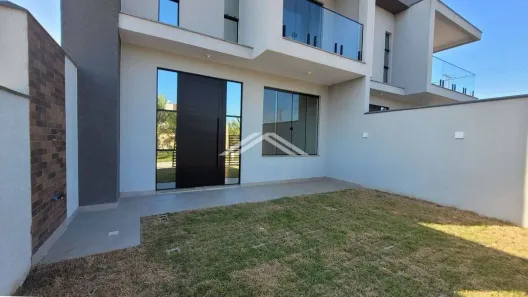 Sobrado com 3 Quartos à venda, 109m² no Barra do Saí, Itapoá