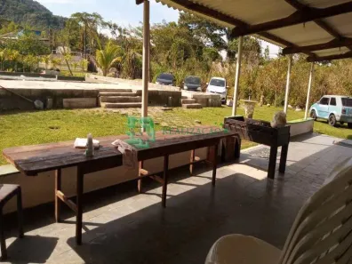 Fazenda / Sítio / Chácara com 4 Quartos à venda, 200m² no Parque Balneario Comodoro, Mongaguá