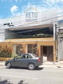 Galpão / Depósito / Armazém para alugar, 500m² no Granja dos Cavaleiros, Macaé