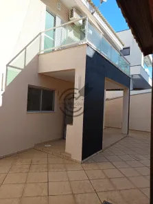 Sobrado com 3 Quartos para alugar, 200m² no Itapeva, Votorantim
